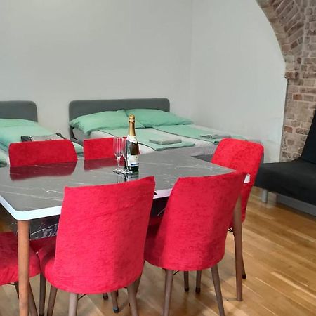 Cozynite Premium Apartment Stadthalle 비엔나 외부 사진