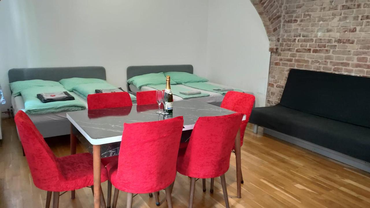 Cozynite Premium Apartment Stadthalle 비엔나 외부 사진